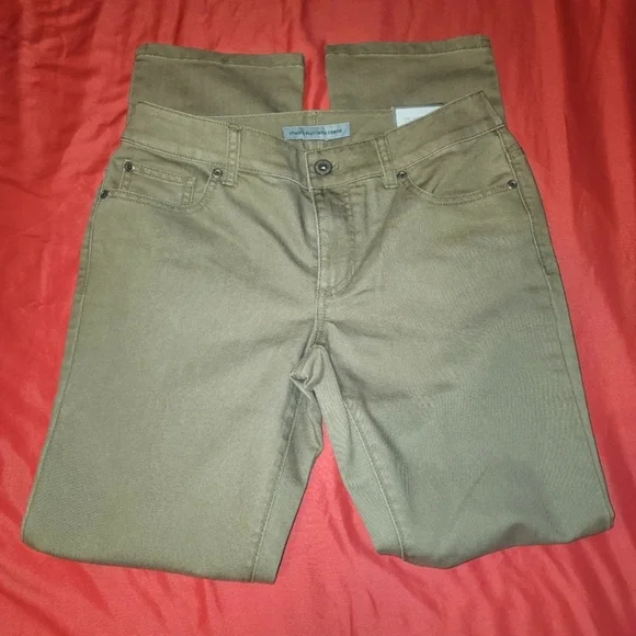 NWT Chicos Khaki Slim Leg Jeans-2 - Picture 2 of 7